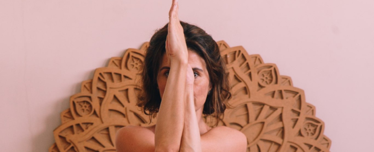 Leia mais sobre o artigo 21 Dias Para Criar Hábitos: Como Yoga e Meditação Transformam a Rotina